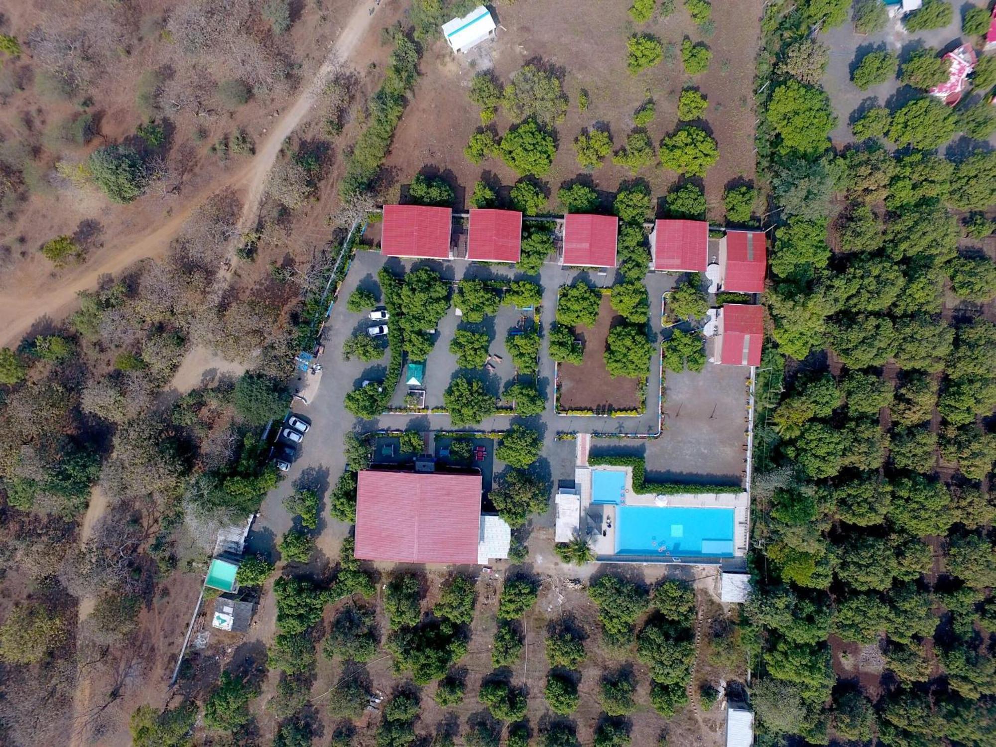Heeran Re-Treat Resort Sasan Gir Buitenkant foto